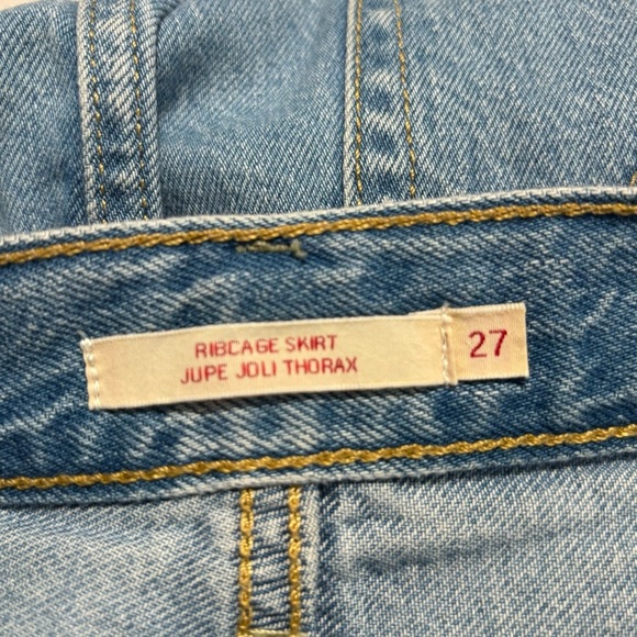LEVI’S Sz 27 Rib Cage Raw Hem Mid Wash Button Fly Denim Jeans Mini  Skirt - Picture 6 of 9